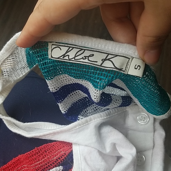 Rainbow back crop-top - Picture 3 of 3